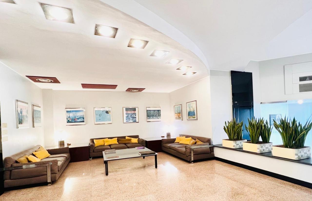 Duomo City Center - Petit Studio Milano Ngoại thất bức ảnh